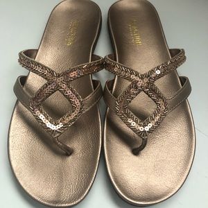 Kenneth Cole Reaction ~Jewel 2 ~ Rose Gold ~Size 9